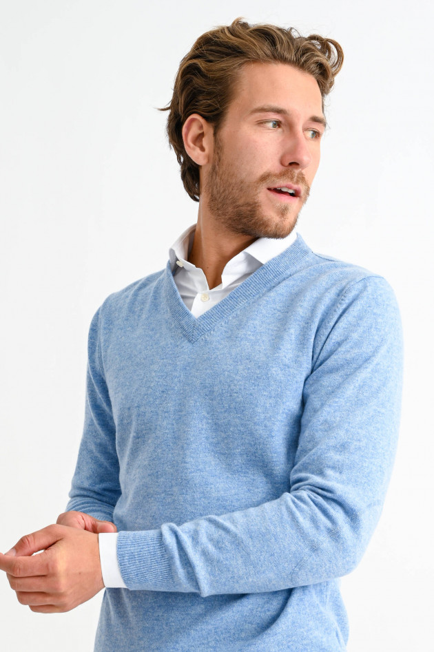 1868 Cashmere Pullover mit V-Neck in Hellblau