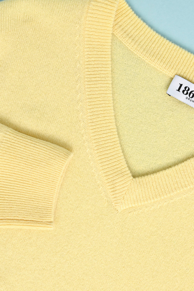 1868 Cashmere Pullover mit V-Ausschnitt in Gelb