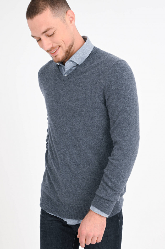 1868 Cashmere Pullover mit V-Neck in Anthrazit