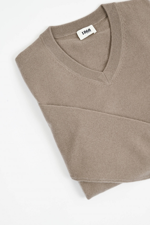 1868 Cashmere-Pullover mit V-Neck in Roasted Cashew