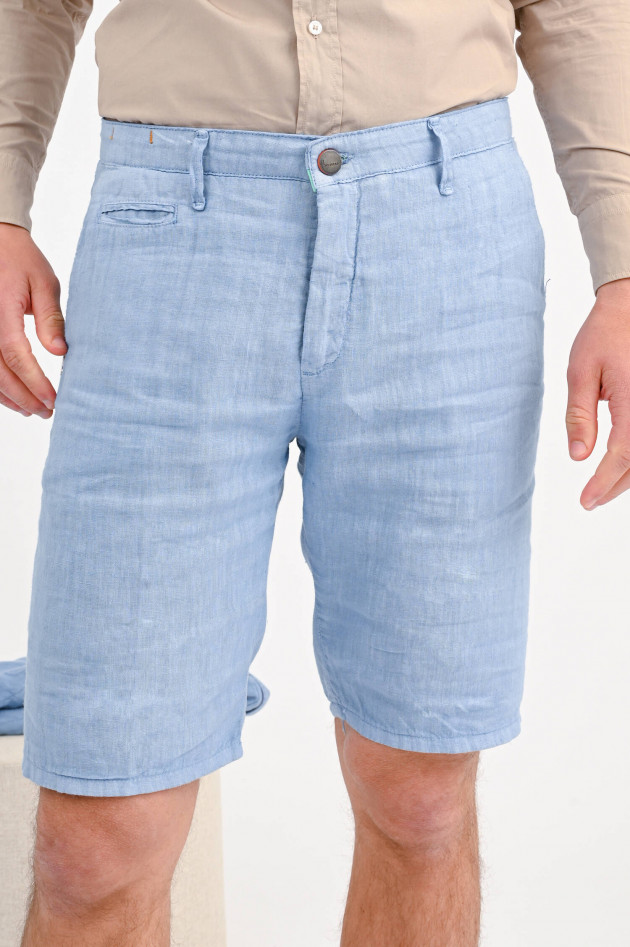 1868 Leinenshorts in Hellblau