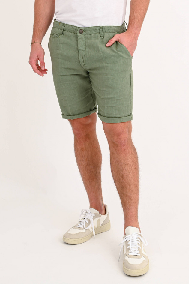 1868 Leinenshorts in Oliv