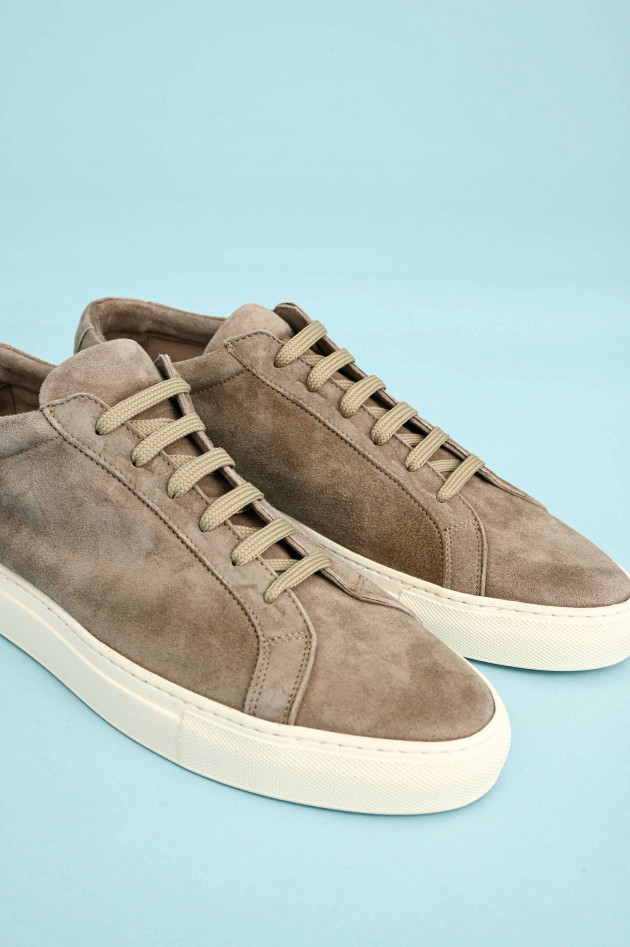 1868 Sneaker aus Veloursleder in Taupe