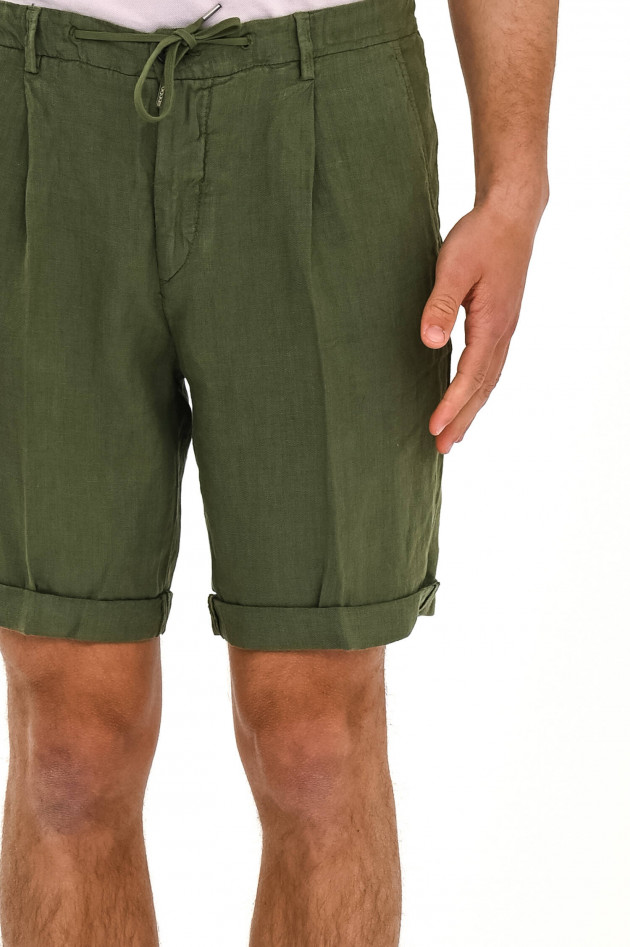 40Weft Leinen Shorts COACHBE in Oliv