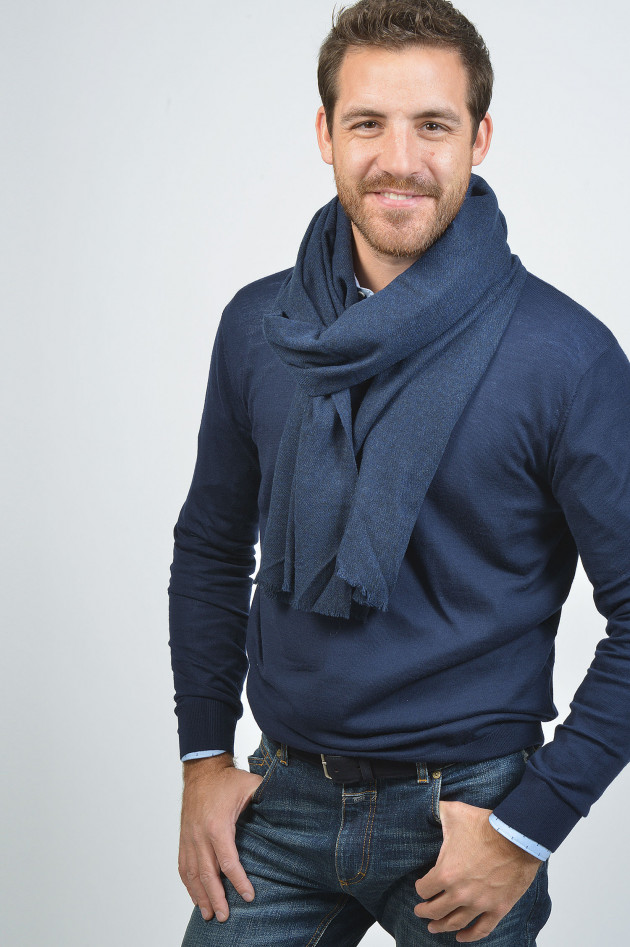 andrea's 1947 Cashmereschal in Blau