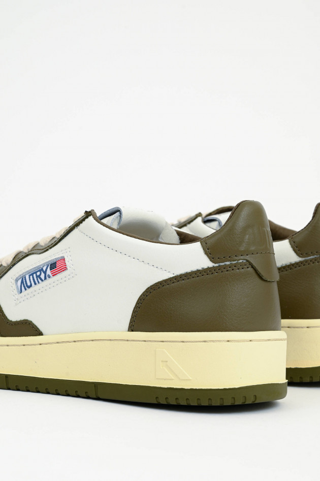 Autry Sneaker MEDALIST LOW in Weiß/Oliv
