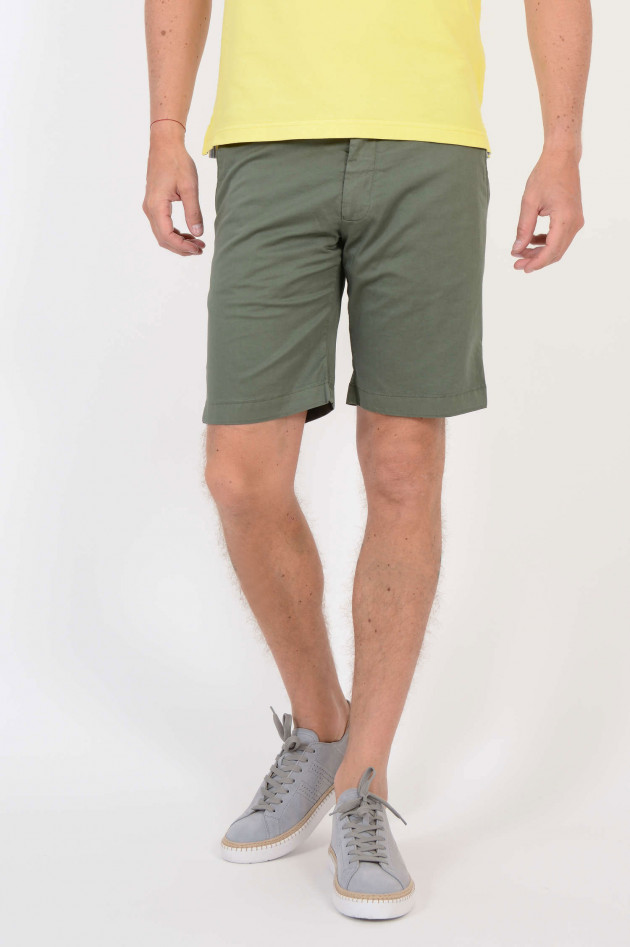 Berwich Short in Oliv