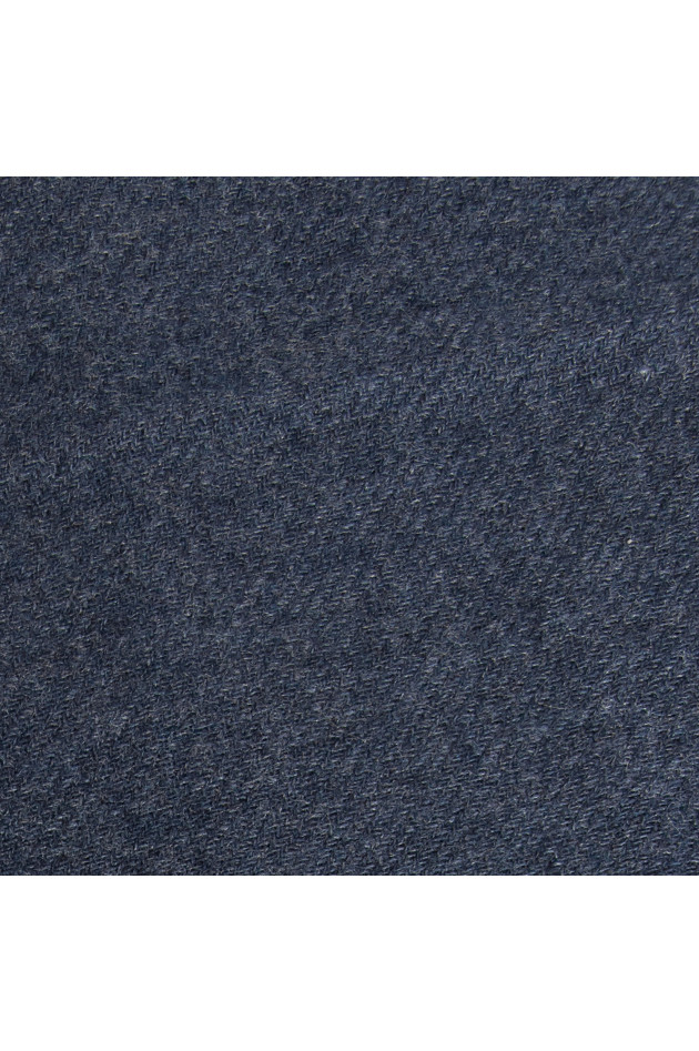 andrea's 1947 Cashmereschal in Blau