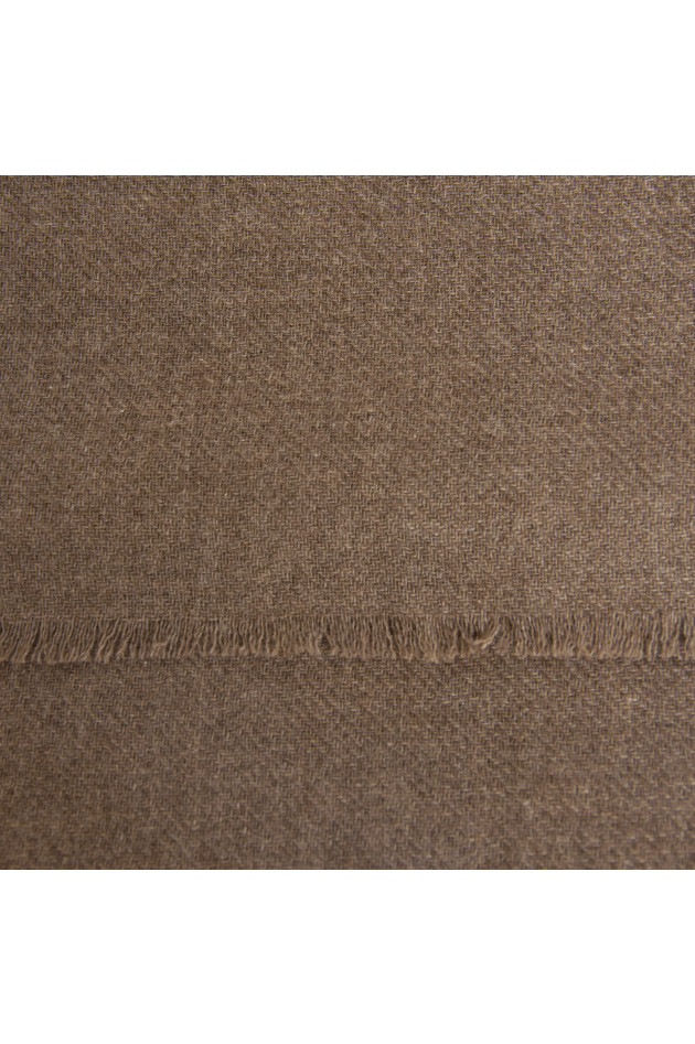 andrea's 1947 Cashmereschal in Camel