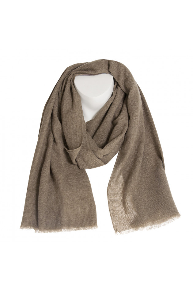 andrea's 1947 Cashmereschal in Camel