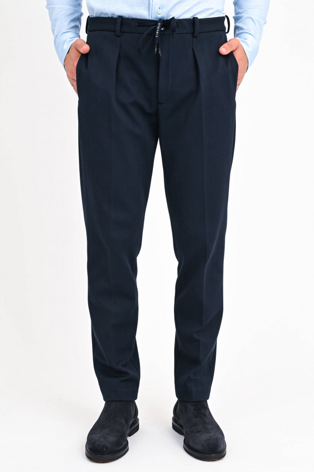 Circolo 1901 Strukturierte Hose mit Bundfalten in Navy