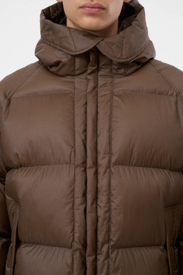 Closed Puffer-Jacket in Khaki