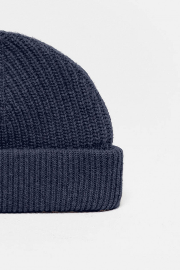 Closed Beanie aus Wolle in Navy
