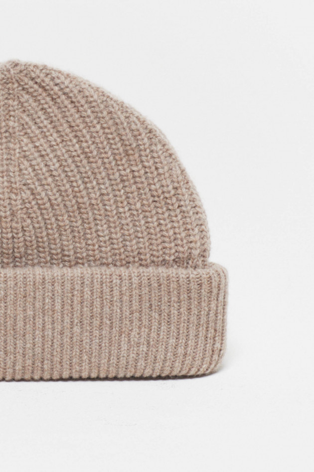 Closed Beanie aus Wolle in Beige