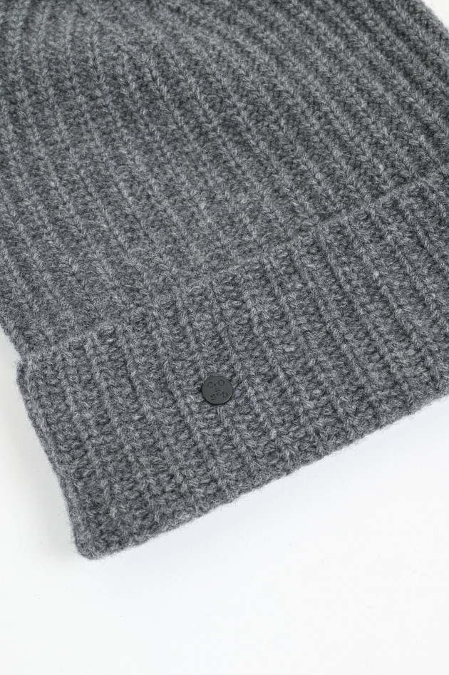 Closed Beanie aus Wolle in Grau meliert
