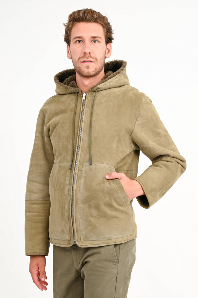 Closed Shearling-Wendejacke in Oliv