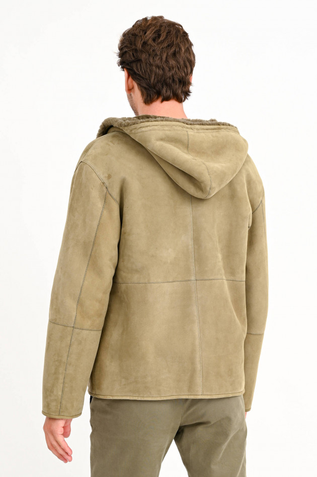 Closed Shearling-Wendejacke in Oliv