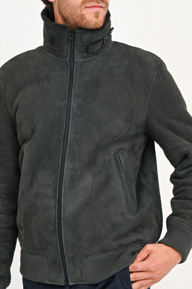 Closed Shearling-Bomberjacke in Anthrazit