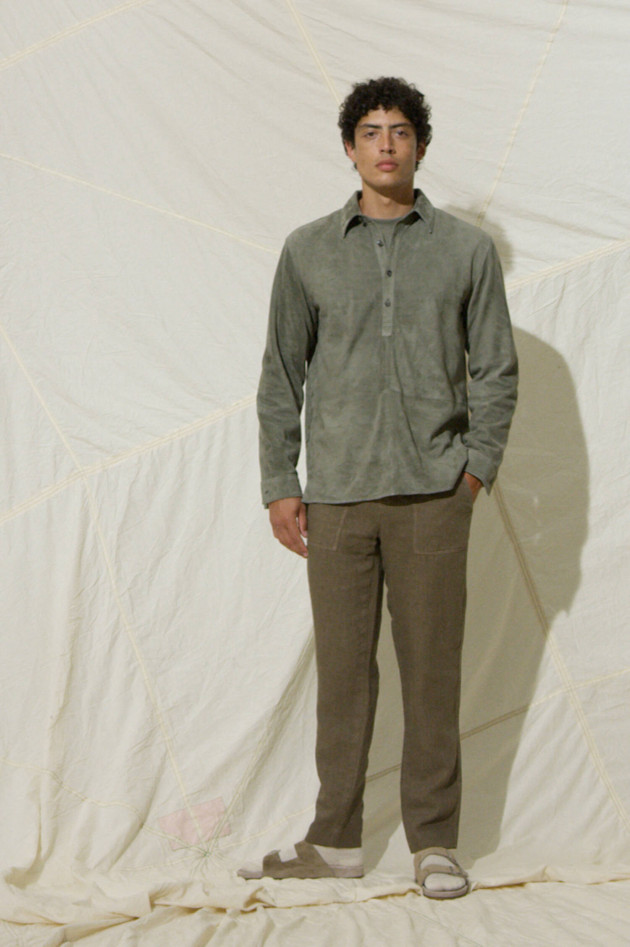 Closed Sandale aus Veloursleder in Beige