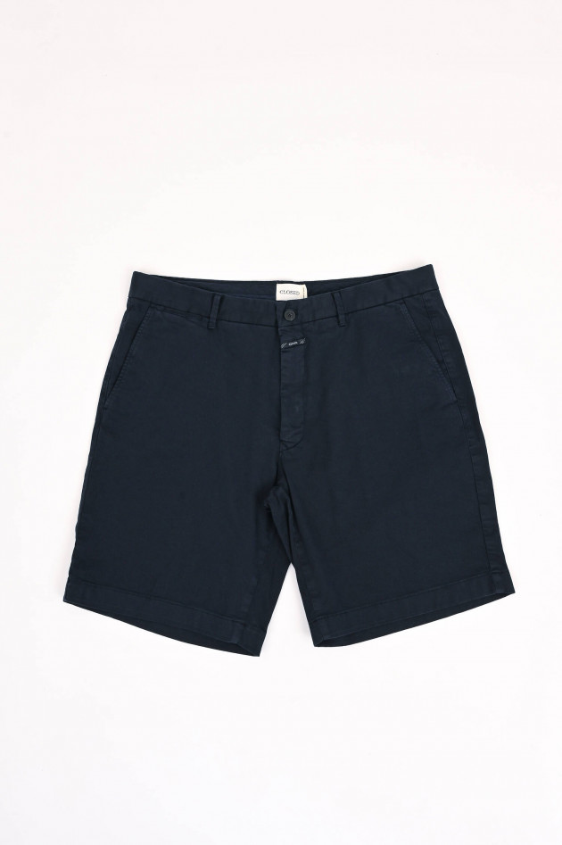 Closed Bermuda Shorts in Navy
