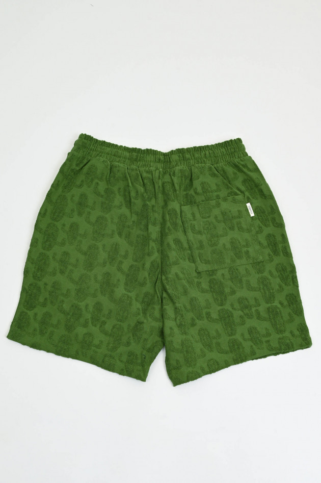 Closed Kaktus-Frottee Shorts in Grün
