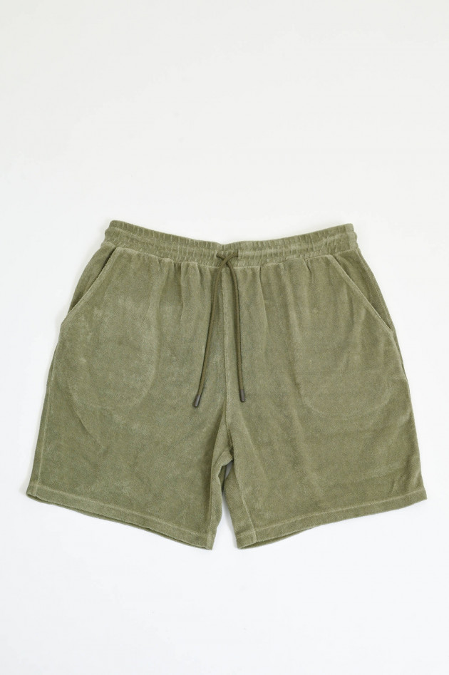Closed Frottee-Bermudashorts in Chino Green