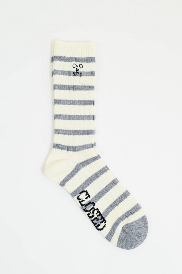 Closed Gestreifte Socken aus Baumwoll-Mix in Grau/Weiß