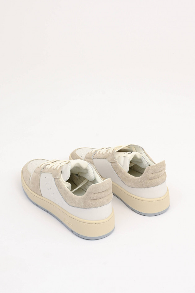 Closed Sneakers in Oyster Grey