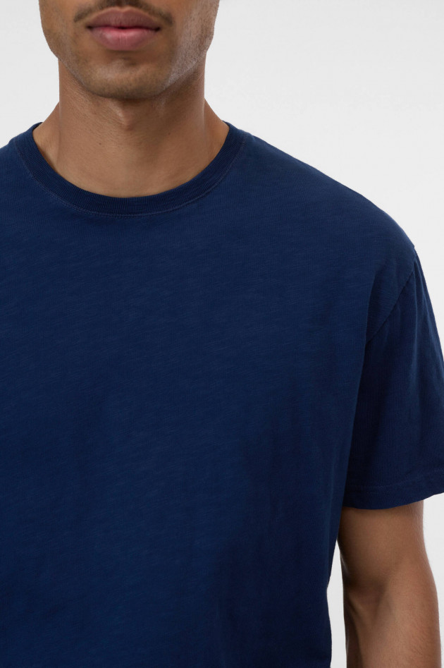 Closed T-Shirt mit Logo-Stickerei in Ink Blue