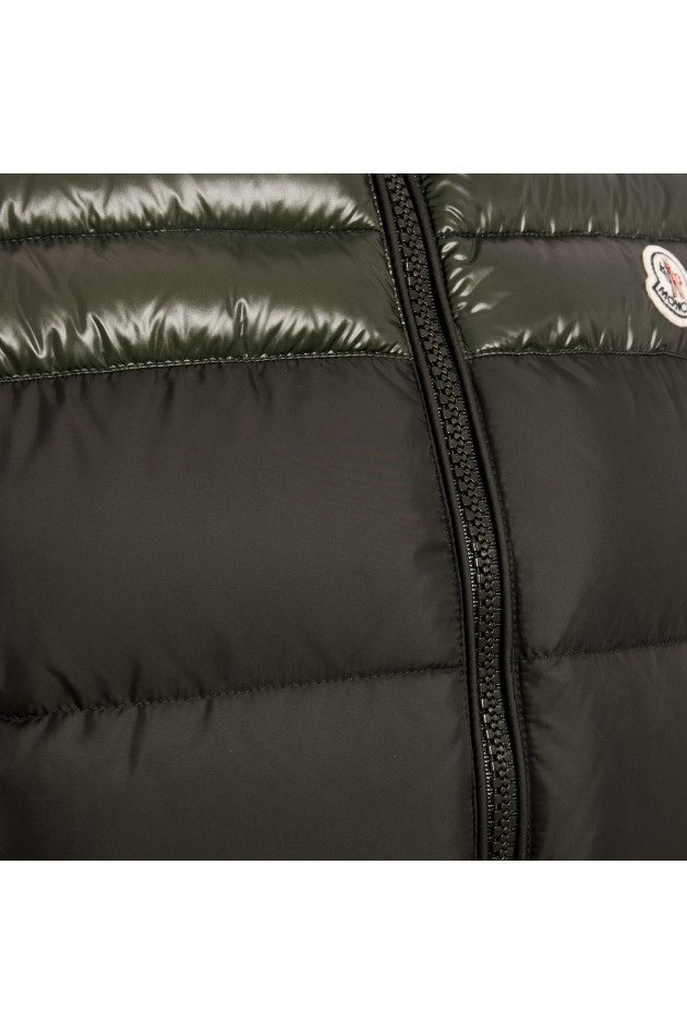 Moncler Daunengilet in Grün
