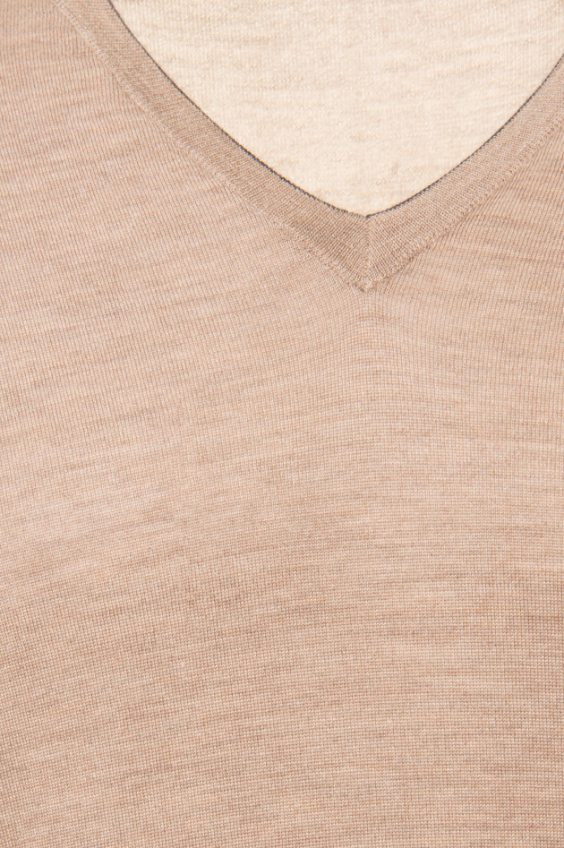 Fioroni Pullover mit V - Ausschnitt in Beige