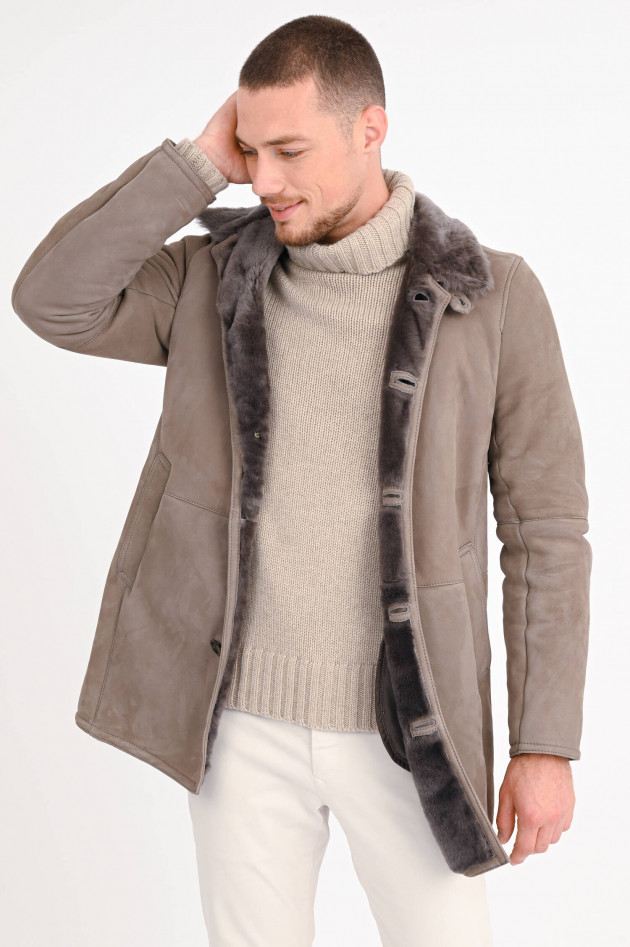 Gimos Kurzmantel aus Shearling in Taupe