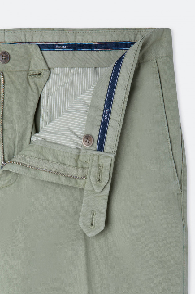 Hackett London Slim Fit Bermuda Shorts in Oliv