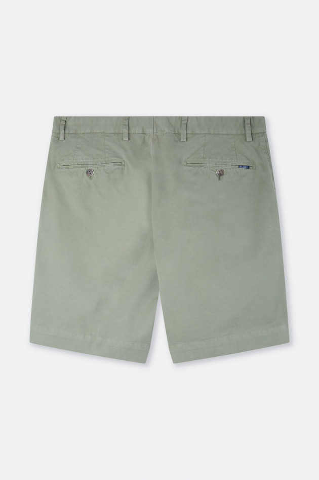 Hackett London Slim Fit Bermuda Shorts in Oliv