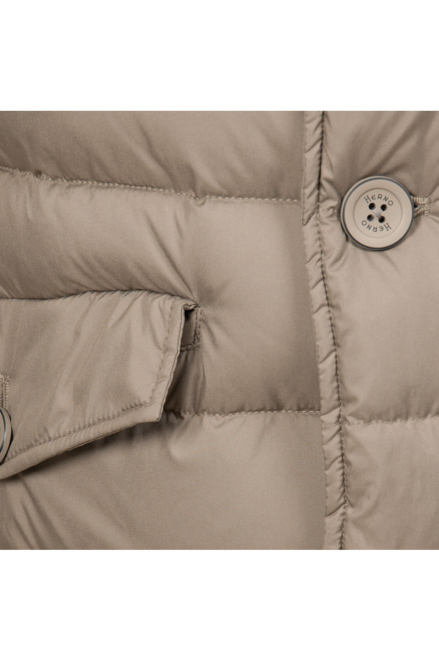 Daunenmantel in Taupe von Herno