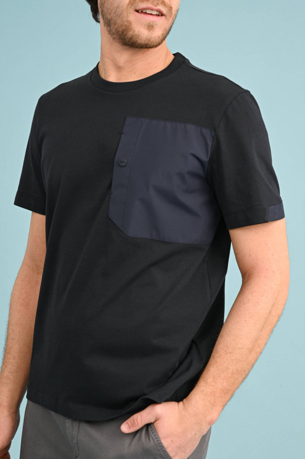 Herno T-Shirt mit XL-Brusttasche in Navy