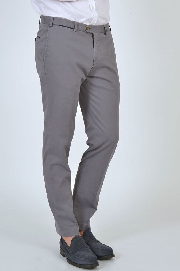 Hiltl Chino TEAKER in Grau