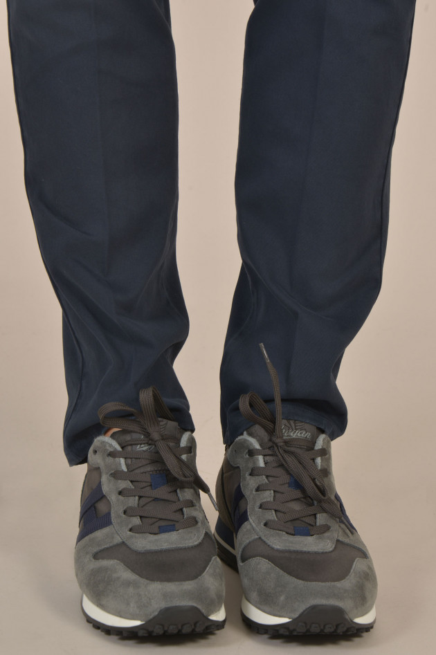 Hogan Sneakers aus Veloursleder in Grau/Blau