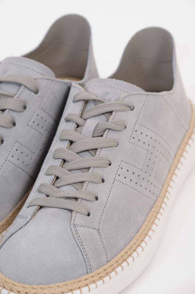 Hogan Sneakers aus Veloursleder in Grau