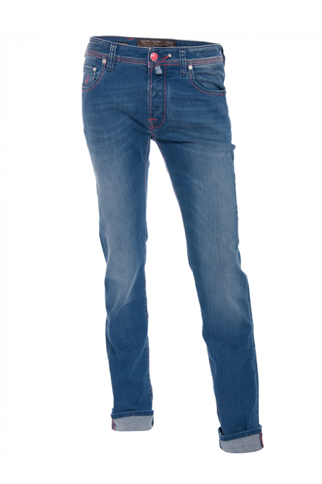 Jeans Mittelblau mit Farbakzenten