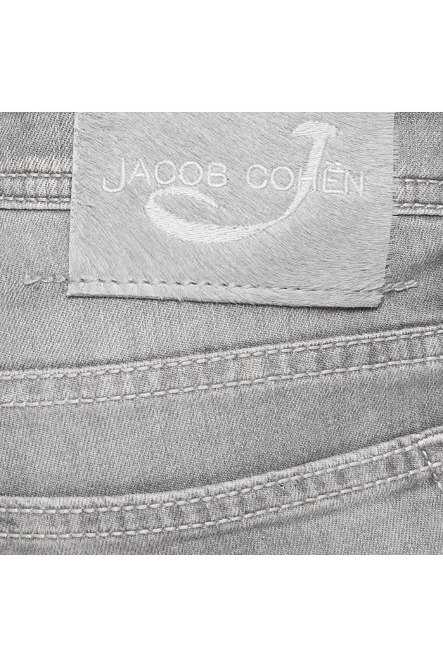 Jacob Cohën Jeans in Hellgrau