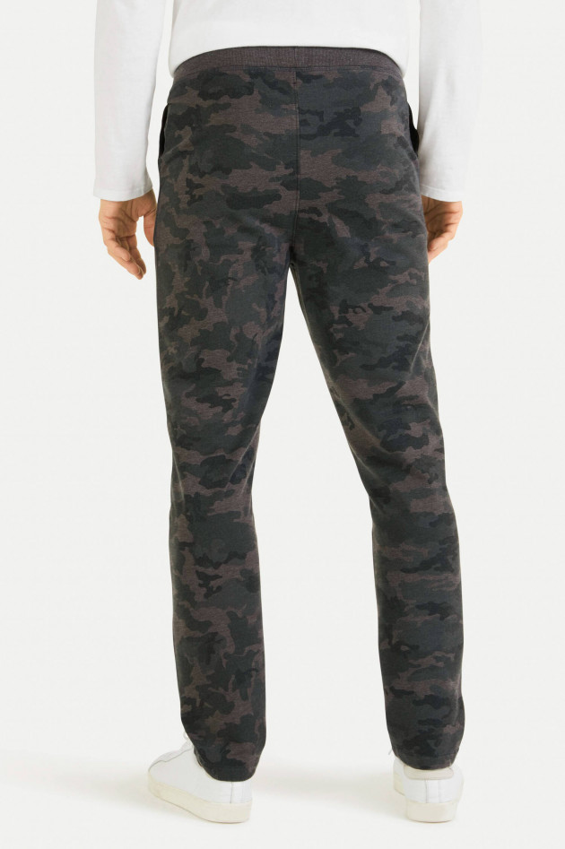 Juvia Sweatpants im Camouflage-Design