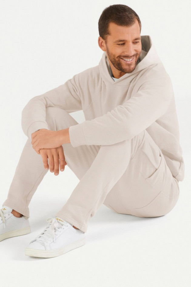 Juvia Cargo Sweatpants in Beige