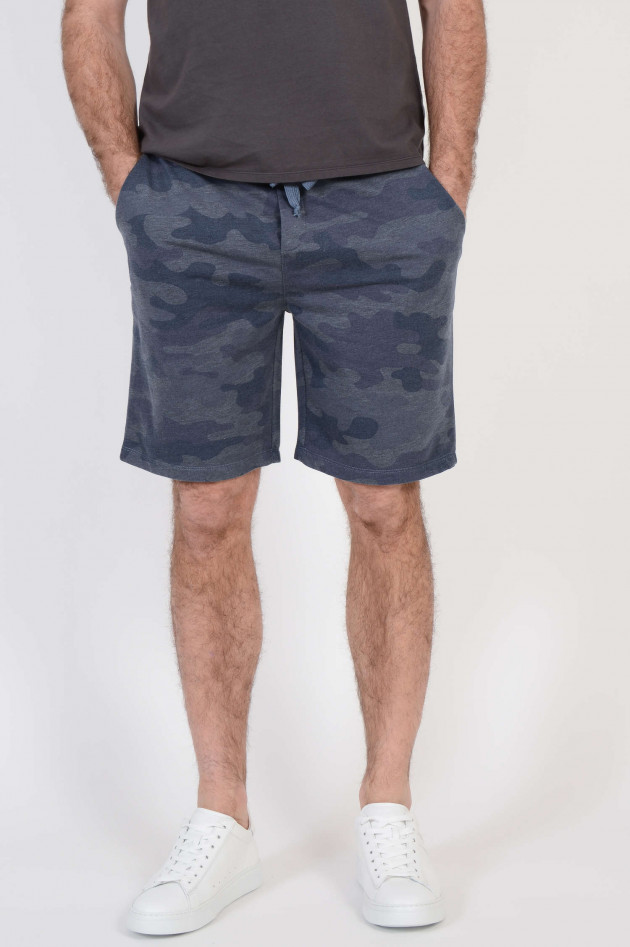 Juvia Shorts in Camouflage gemustert