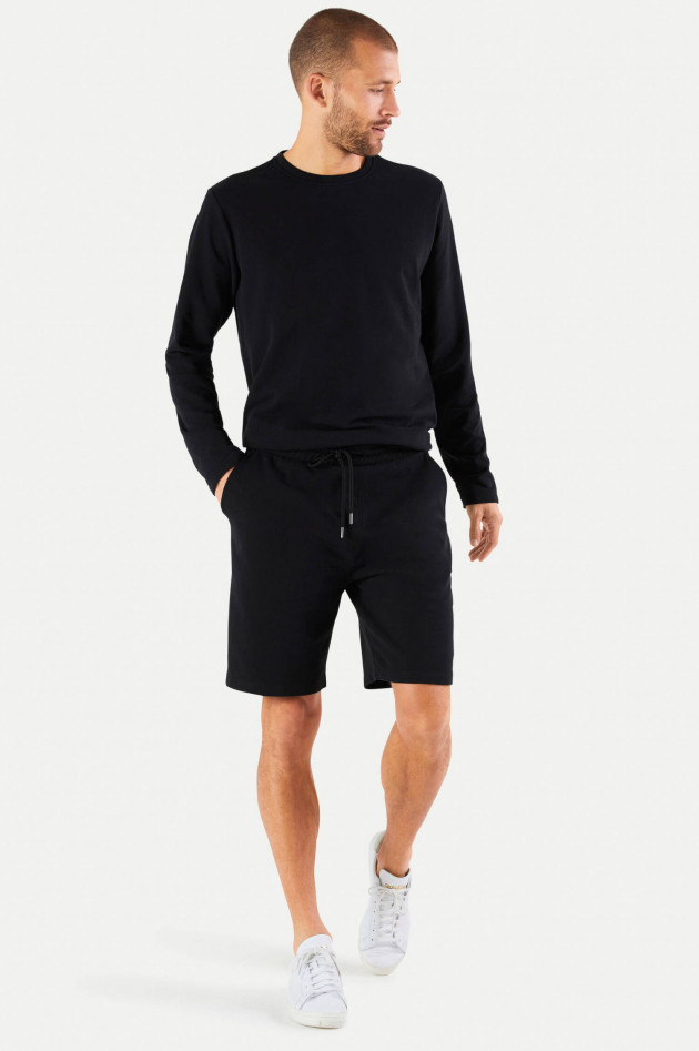 Juvia Bermudashorts in Schwarz