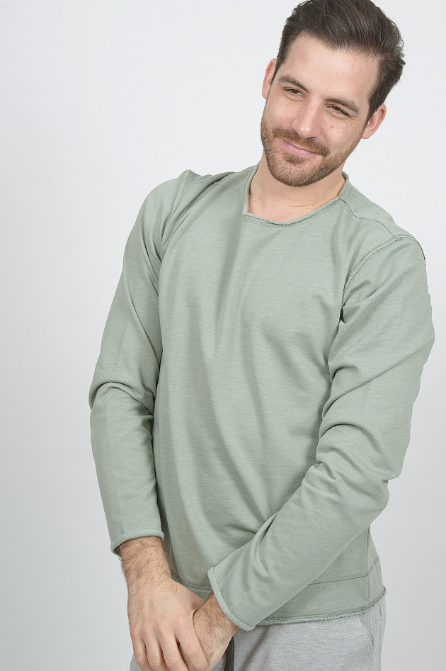 Juvia Sweater in Oliv