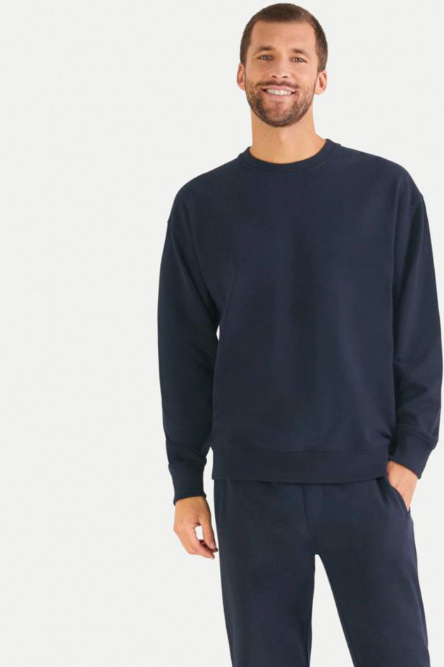 Juvia Oversized Sweatshirt in Navy