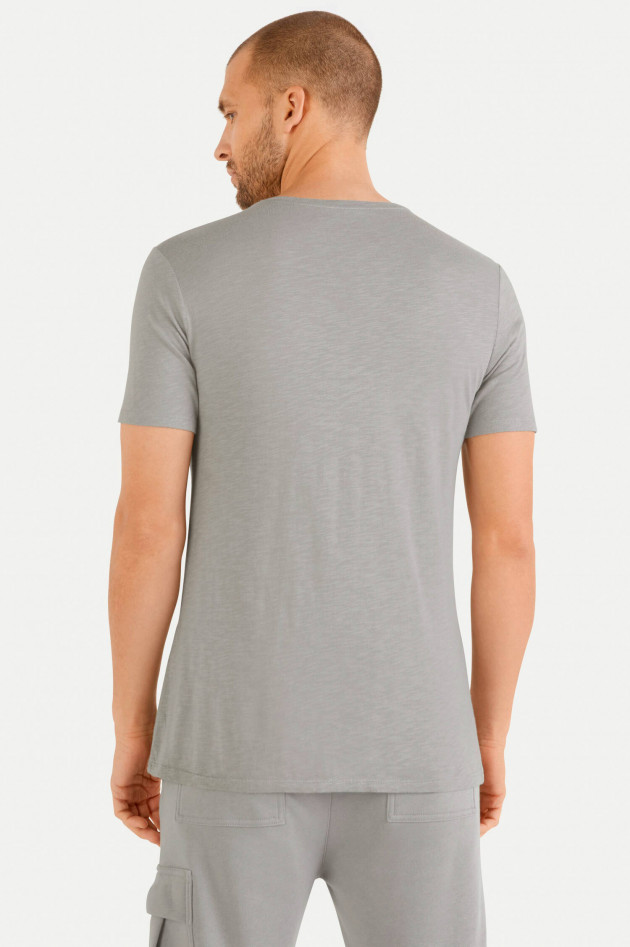 Juvia T-Shirt in Grau