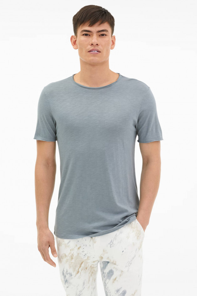 Juvia Basic T-Shirt in Dusty Blue