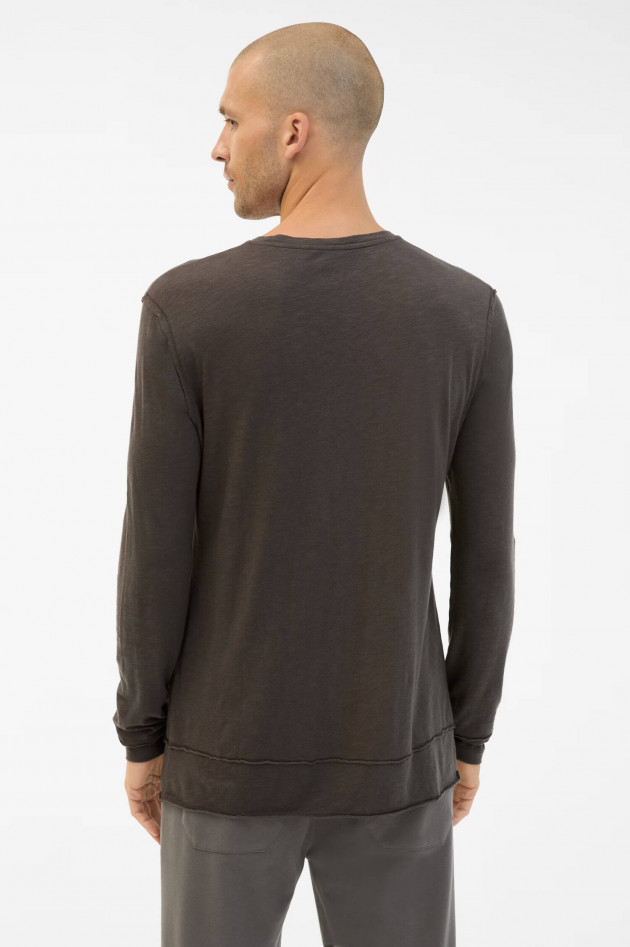 Juvia Longsleeve aus Baumwoll-Viskose-Mix in Braun